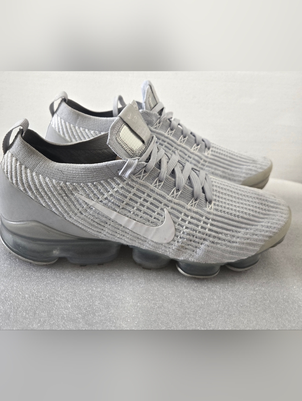 Nike Air Vapormax Flyknit 3 Mens Size 11 Silver Athletic Running Sneakers (L5)